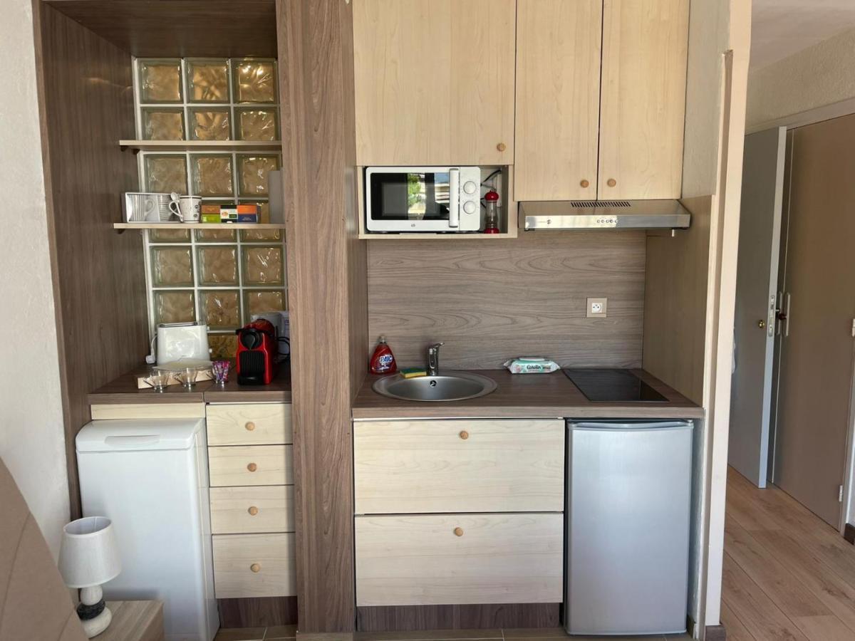 Studio Bord De Mer Сен-Лоран-дю-Вар Экстерьер фото